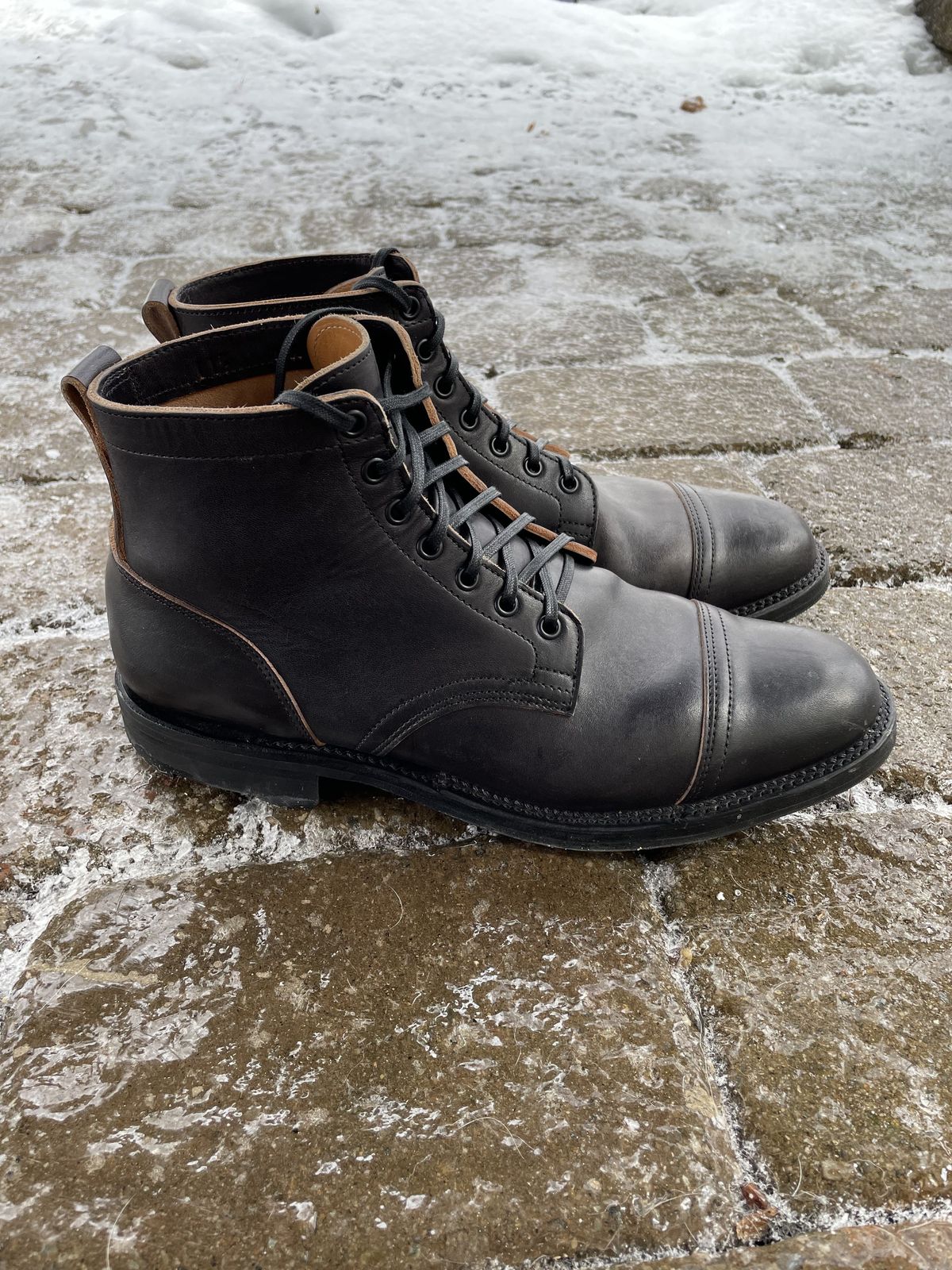 Photo by patinathunderdome on February 5, 2022 of the Viberg Service Boot in Maryam Black Horsebutt.