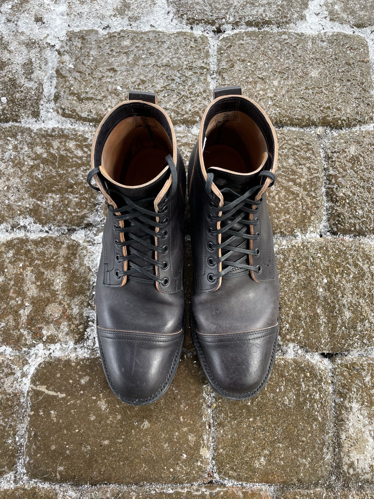 Photo by patinathunderdome on February 5, 2022 of the Viberg Service Boot in Maryam Black Horsebutt.