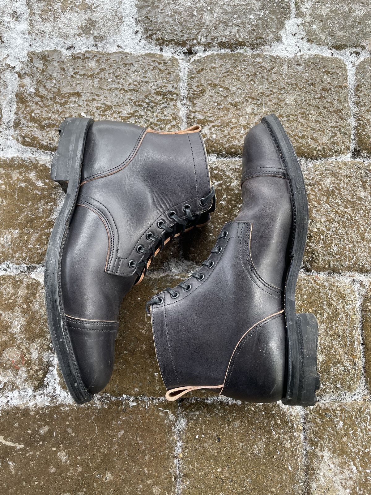Photo by patinathunderdome on February 5, 2022 of the Viberg Service Boot in Maryam Black Horsebutt.