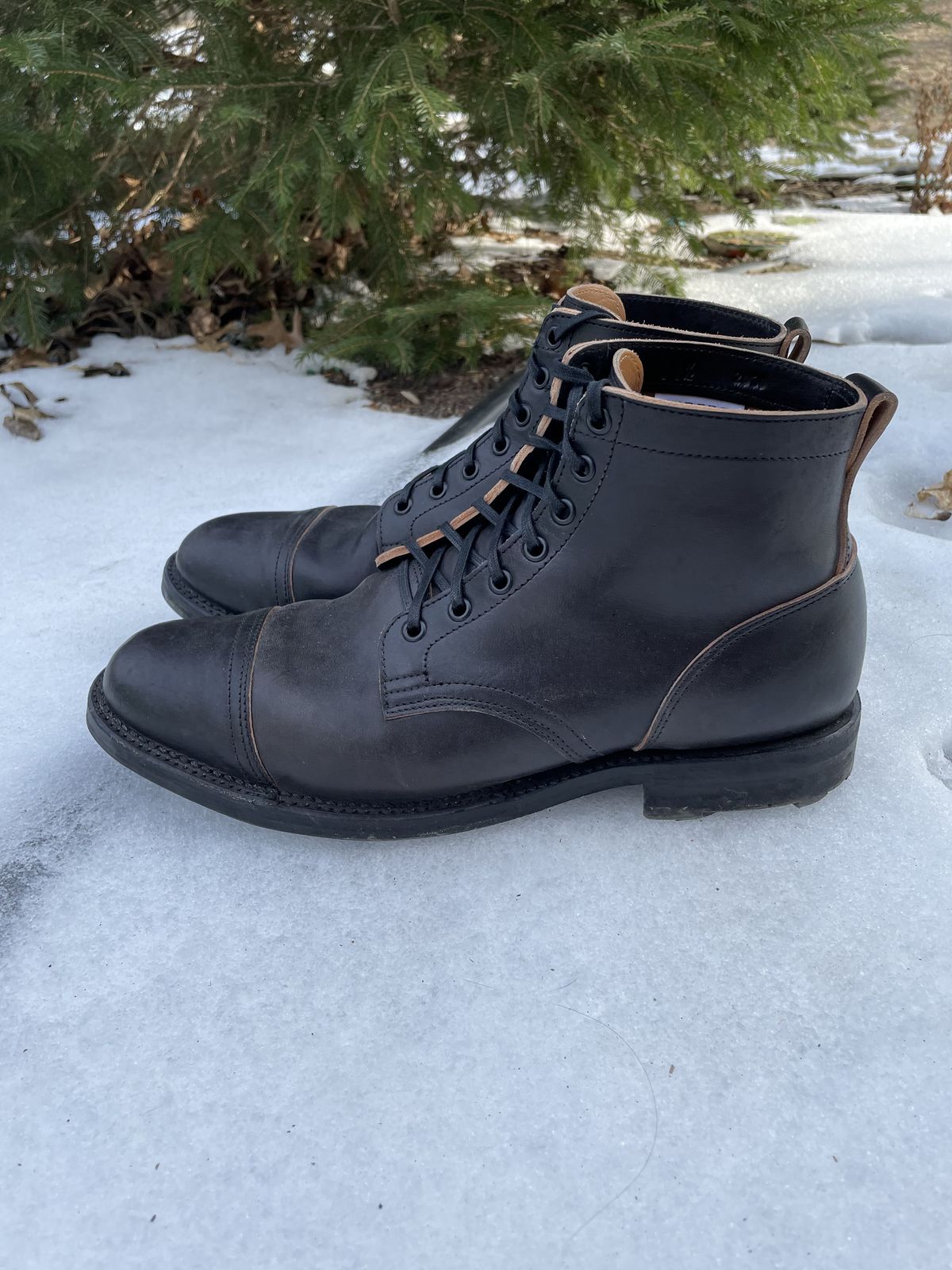 Photo by patinathunderdome on March 5, 2022 of the Viberg Service Boot in Maryam Black Horsebutt.