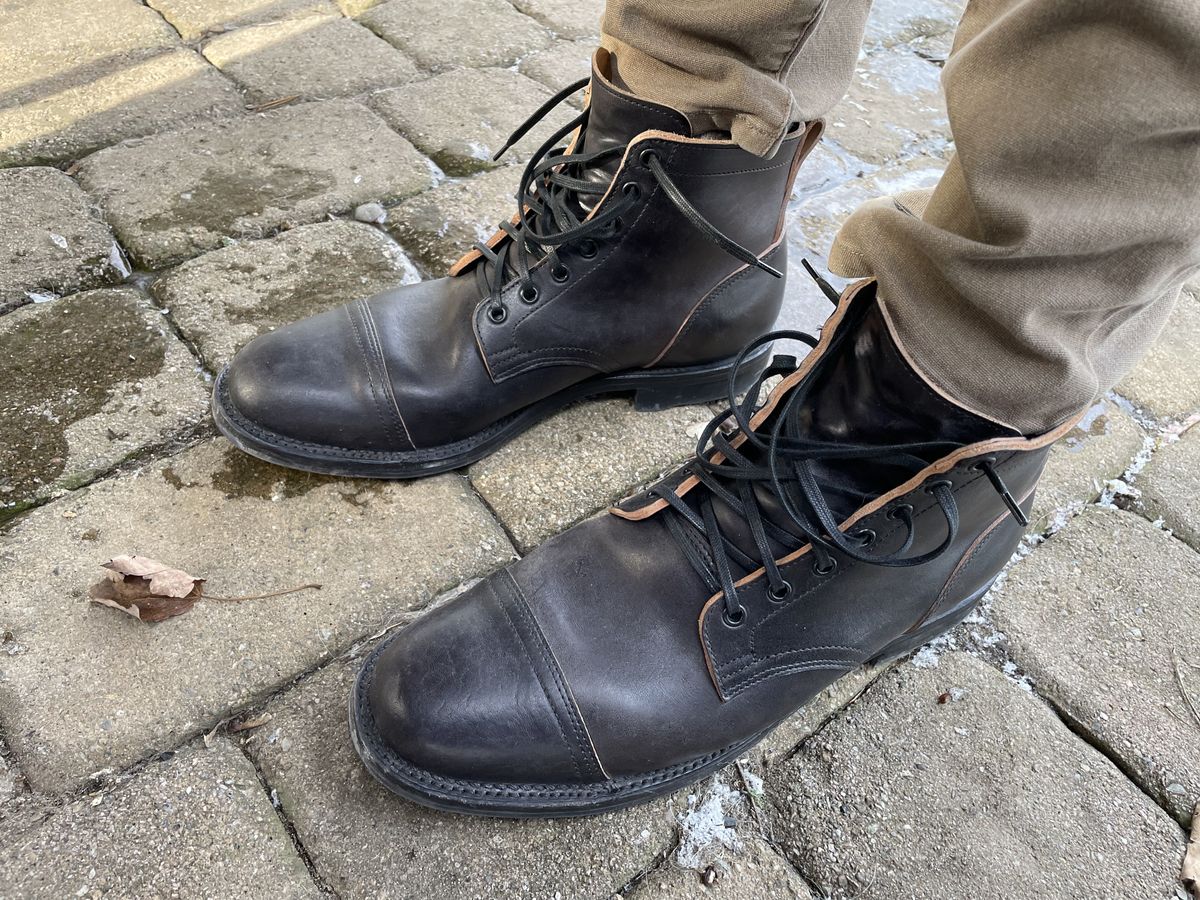 Photo by patinathunderdome on March 5, 2022 of the Viberg Service Boot in Maryam Black Horsebutt.