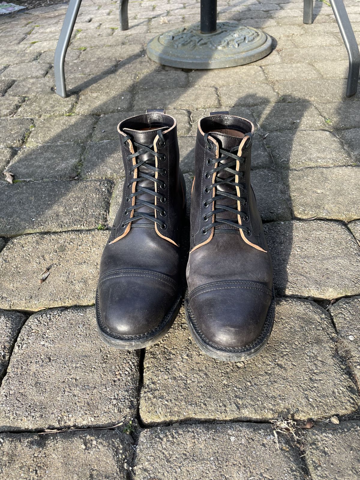 Photo by patinathunderdome on April 5, 2022 of the Viberg Service Boot in Maryam Black Horsebutt.