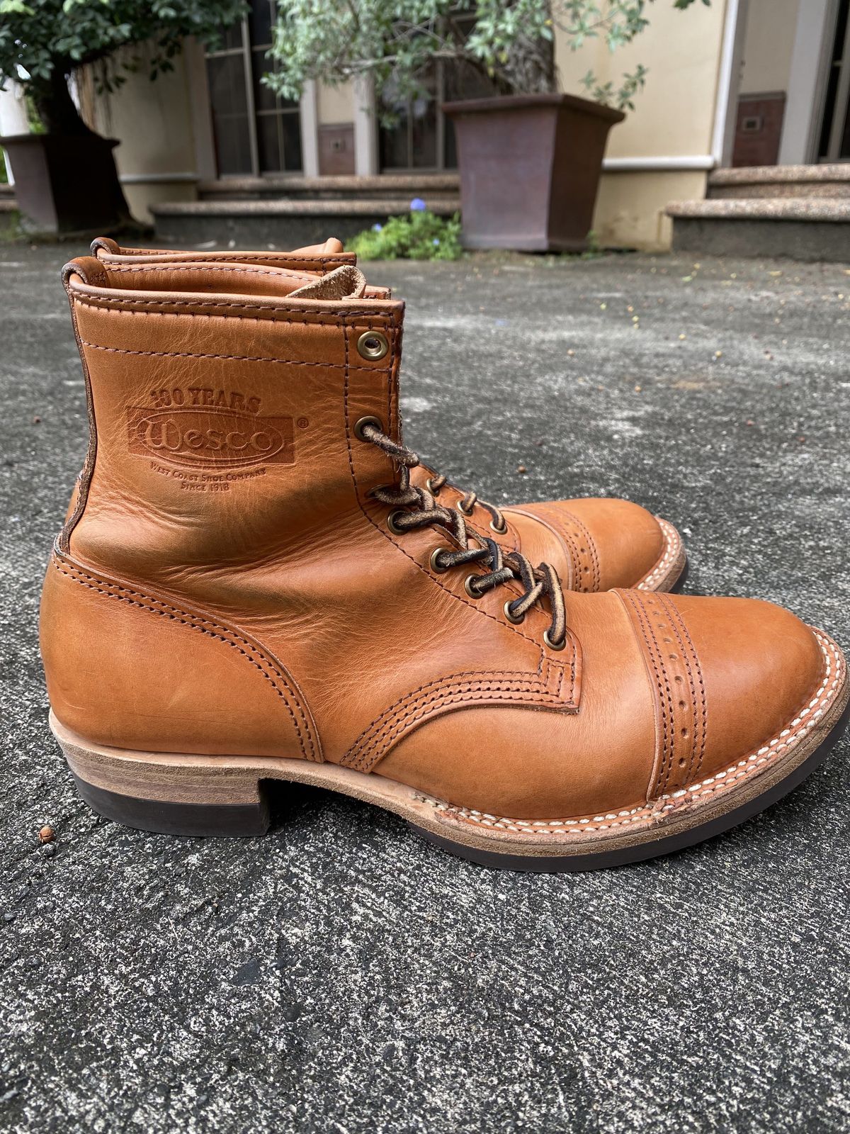 Photo by patinathunderdome on December 4, 2021 of the Wesco Hendrik in Wickett & Craig Russet Traditional Harness.