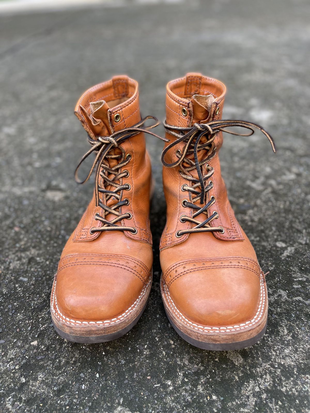 Photo by patinathunderdome on January 4, 2022 of the Wesco Hendrik in Wickett & Craig Russet Traditional Harness.