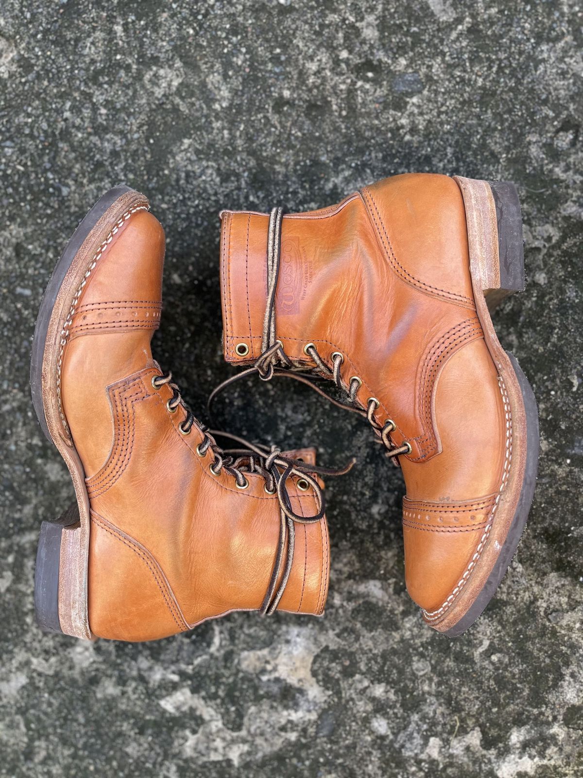 Photo by patinathunderdome on January 4, 2022 of the Wesco Hendrik in Wickett & Craig Russet Traditional Harness.