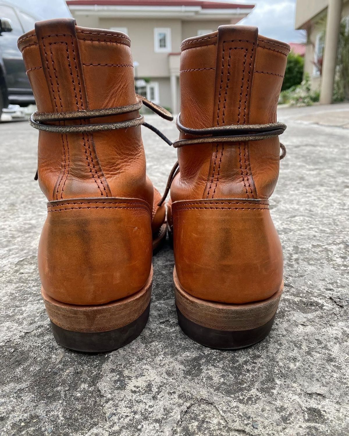 Photo by patinathunderdome on February 4, 2022 of the Wesco Hendrik in Wickett & Craig Russet Traditional Harness.