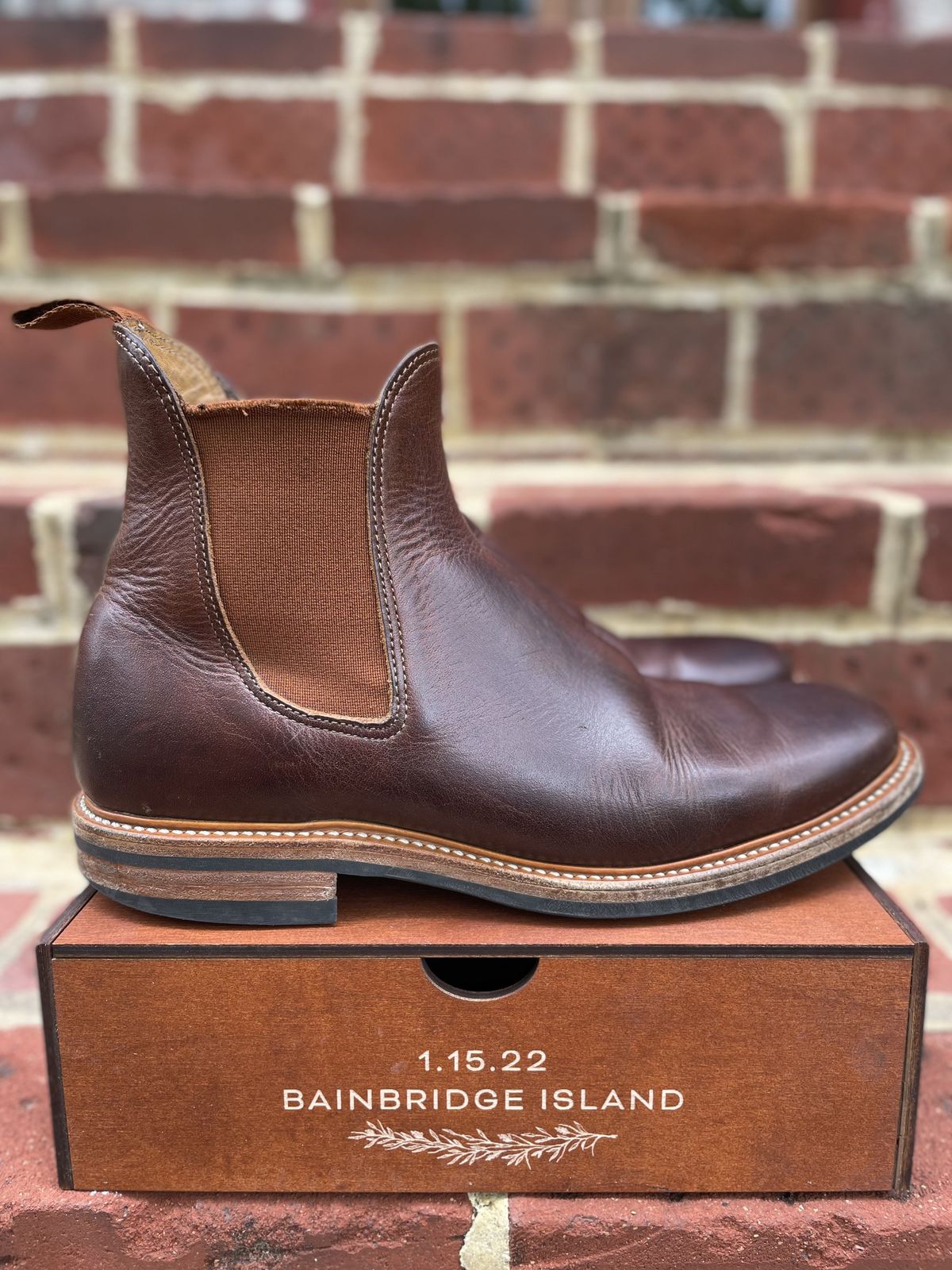 Photo by patinathunderdome on May 6, 2022 of the Viberg Chelsea in Horween Dark Rubber Dublin.