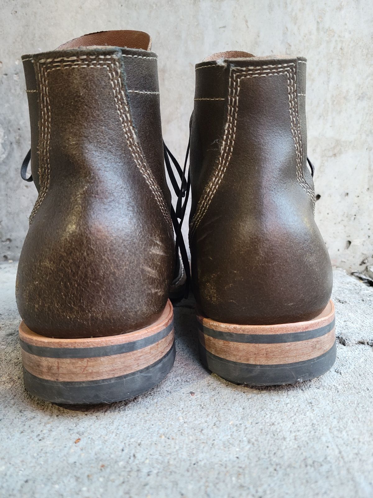 Photo by patinathunderdome on November 6, 2021 of the White's MP-Sherman Toe Cap in Horween Dark Olive Waxed Flesh.