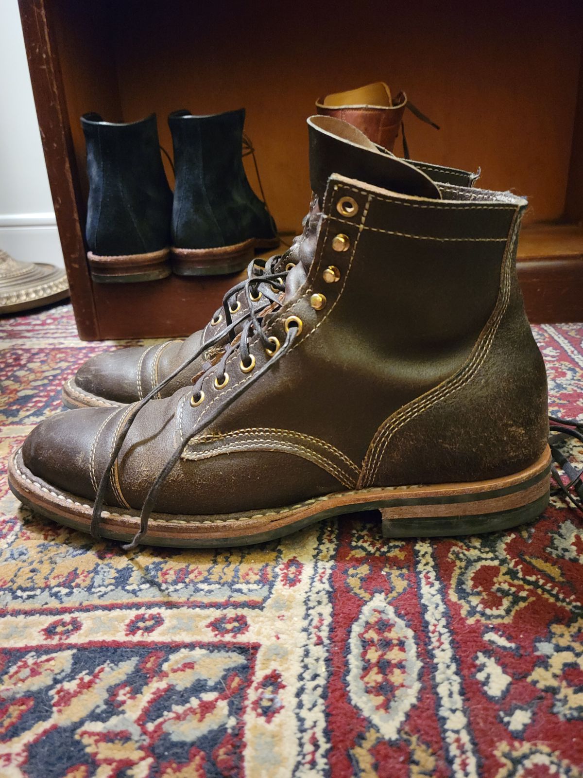 Photo by patinathunderdome on February 6, 2022 of the White's MP-Sherman Toe Cap in Horween Dark Olive Waxed Flesh.