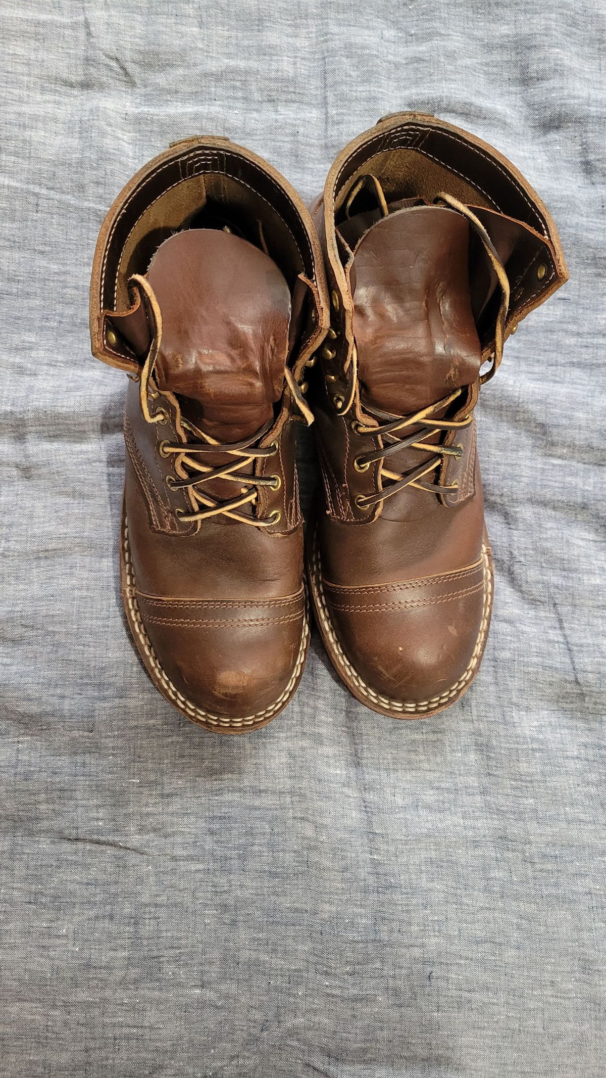 Photo by patinathunderdome on November 3, 2021 of the Nicks Americana in Horween Brown Waxed Flesh.