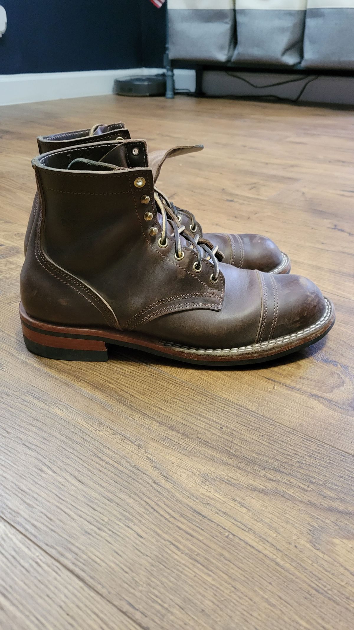 Photo by patinathunderdome on December 3, 2021 of the Nicks Americana in Horween Brown Waxed Flesh.