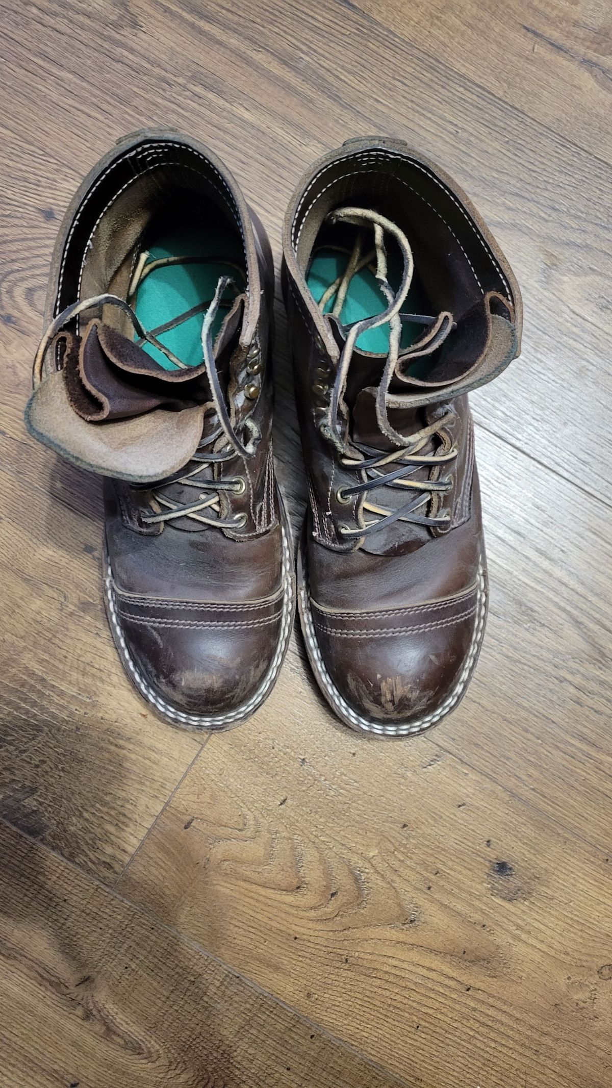 Photo by patinathunderdome on February 4, 2022 of the Nicks Americana in Horween Brown Waxed Flesh.
