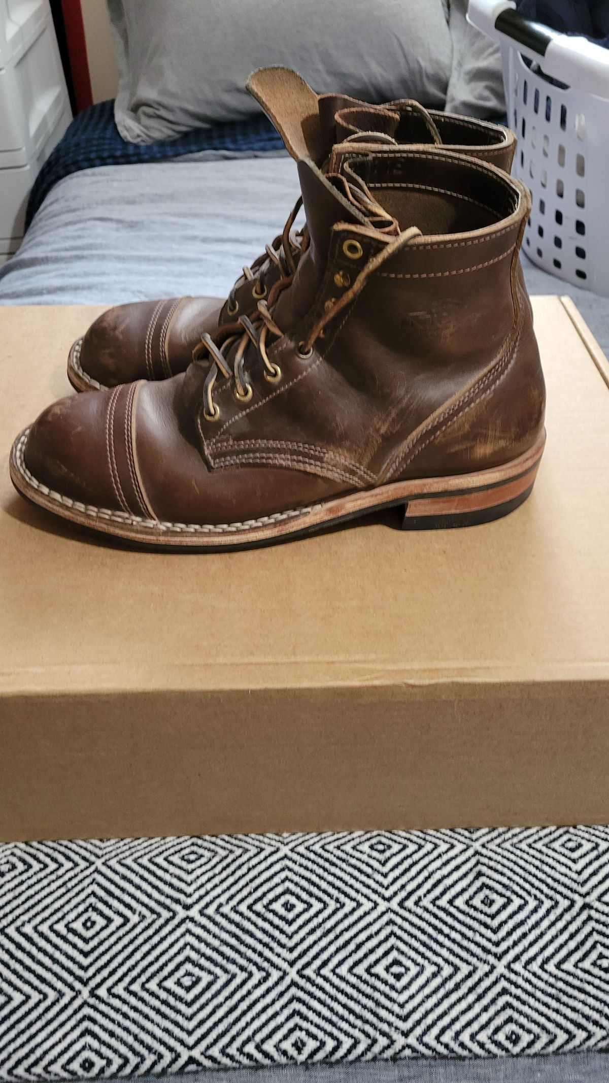 Photo by patinathunderdome on March 4, 2022 of the Nicks Americana in Horween Brown Waxed Flesh.