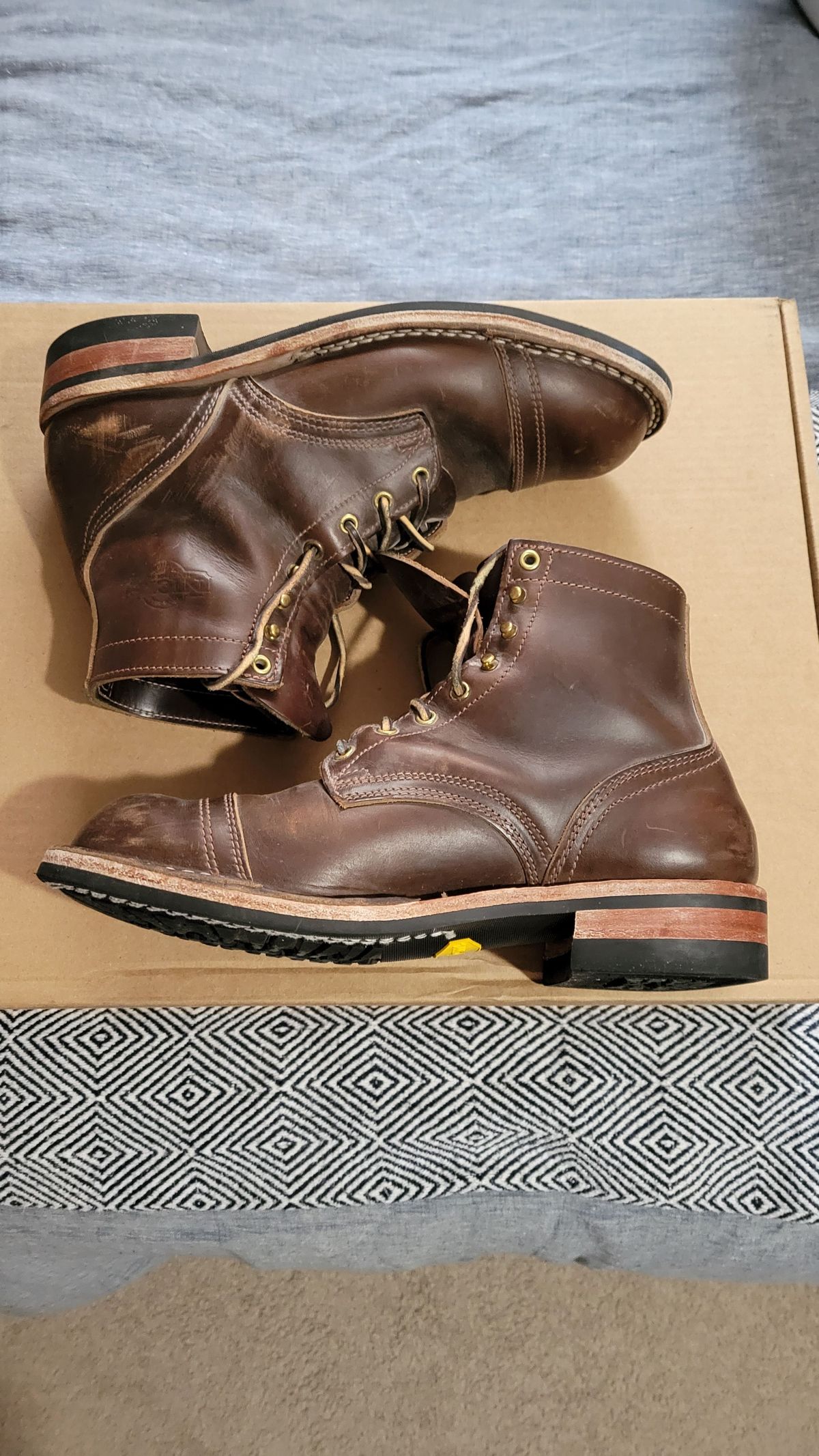 Photo by patinathunderdome on March 4, 2022 of the Nicks Americana in Horween Brown Waxed Flesh.