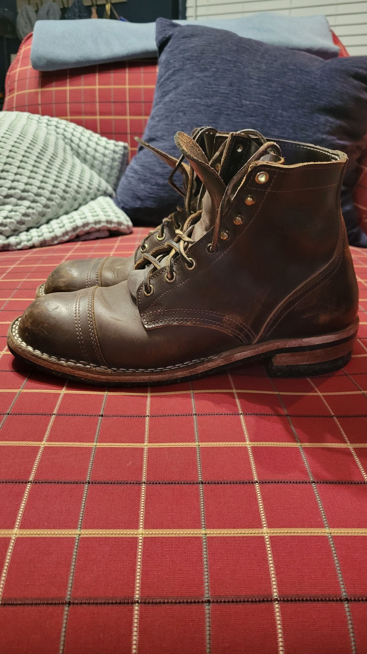 Photo by patinathunderdome on April 5, 2022 of the Nicks Americana in Horween Brown Waxed Flesh.