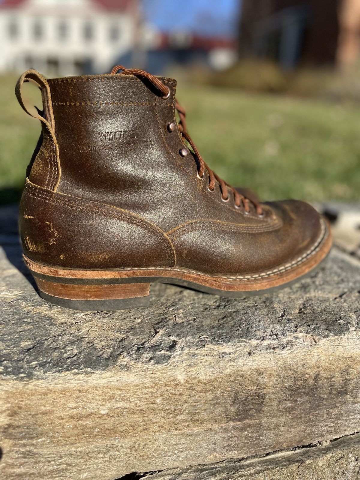 Photo by patinathunderdome on December 5, 2021 of the White's 350 Cutter in Horween Cinnamon Waxed Flesh.