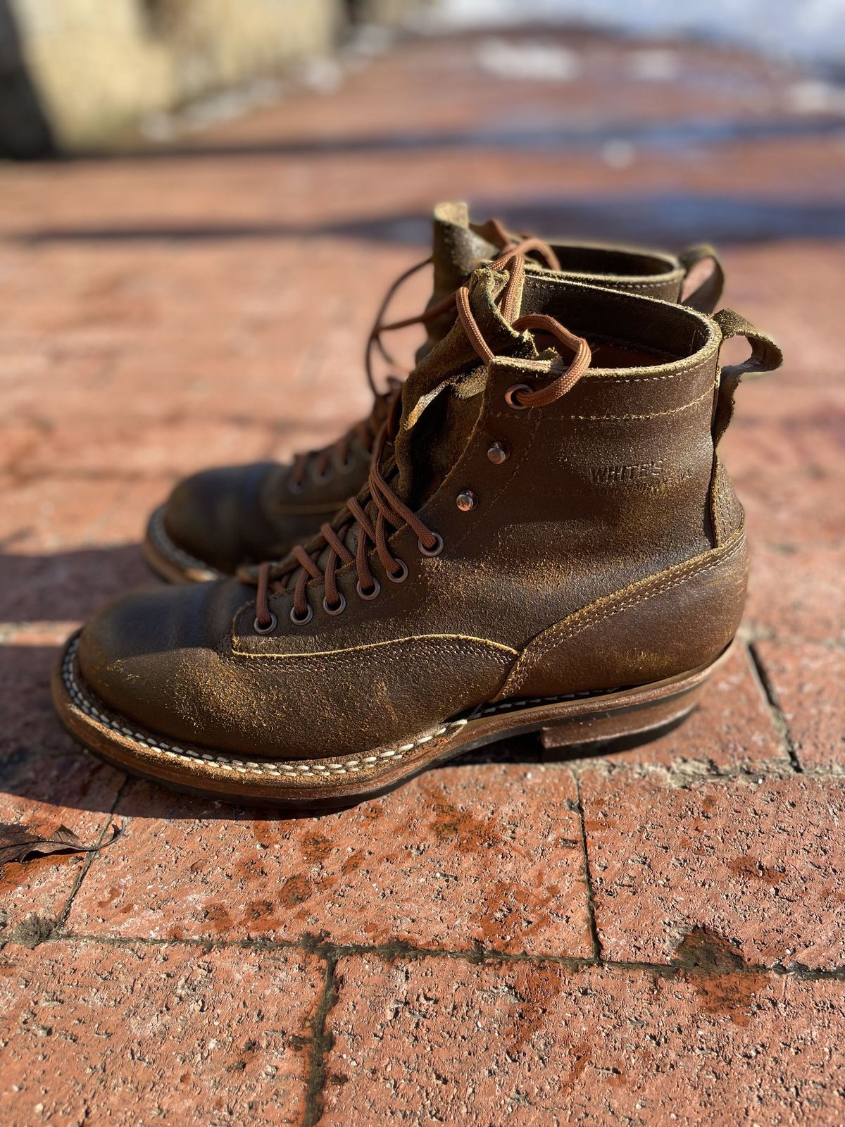 Photo by patinathunderdome on January 4, 2022 of the White's 350 Cutter in Horween Cinnamon Waxed Flesh.