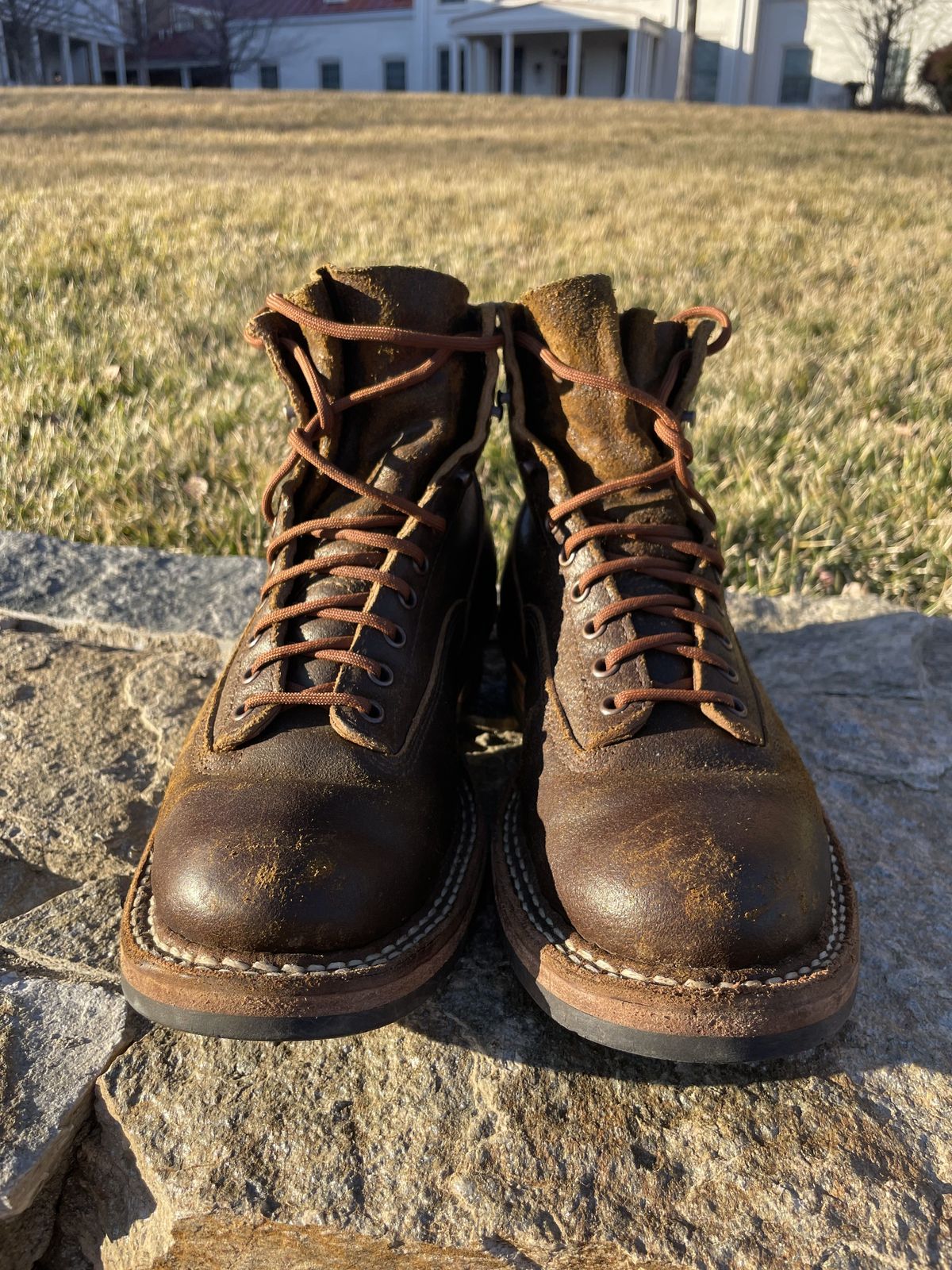 Photo by patinathunderdome on February 5, 2022 of the White's 350 Cutter in Horween Cinnamon Waxed Flesh.