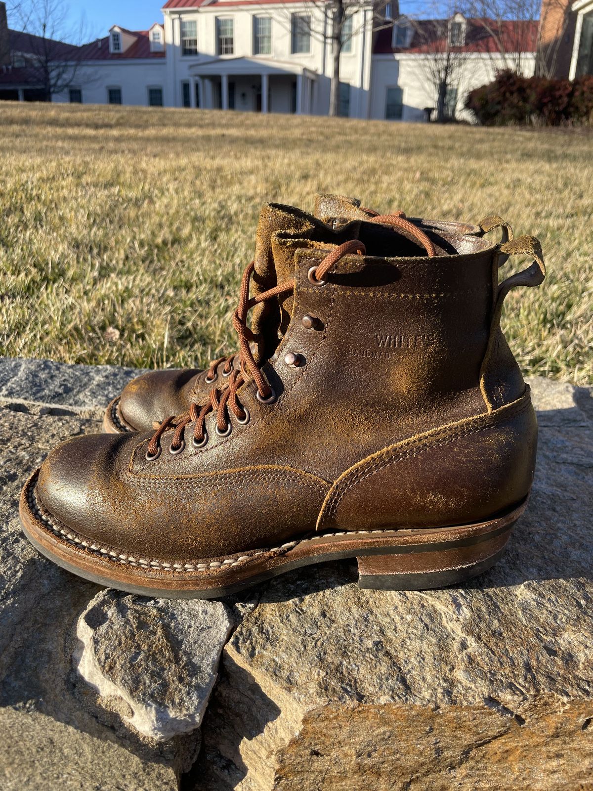 Photo by patinathunderdome on February 5, 2022 of the White's 350 Cutter in Horween Cinnamon Waxed Flesh.
