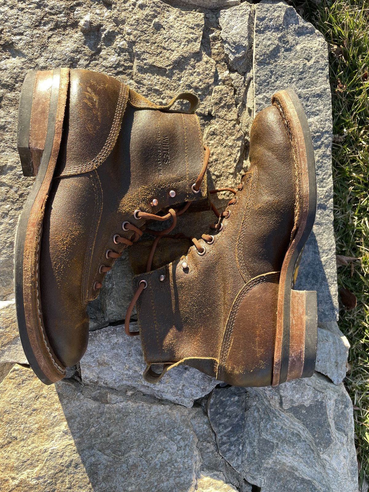 Photo by patinathunderdome on February 5, 2022 of the White's 350 Cutter in Horween Cinnamon Waxed Flesh.