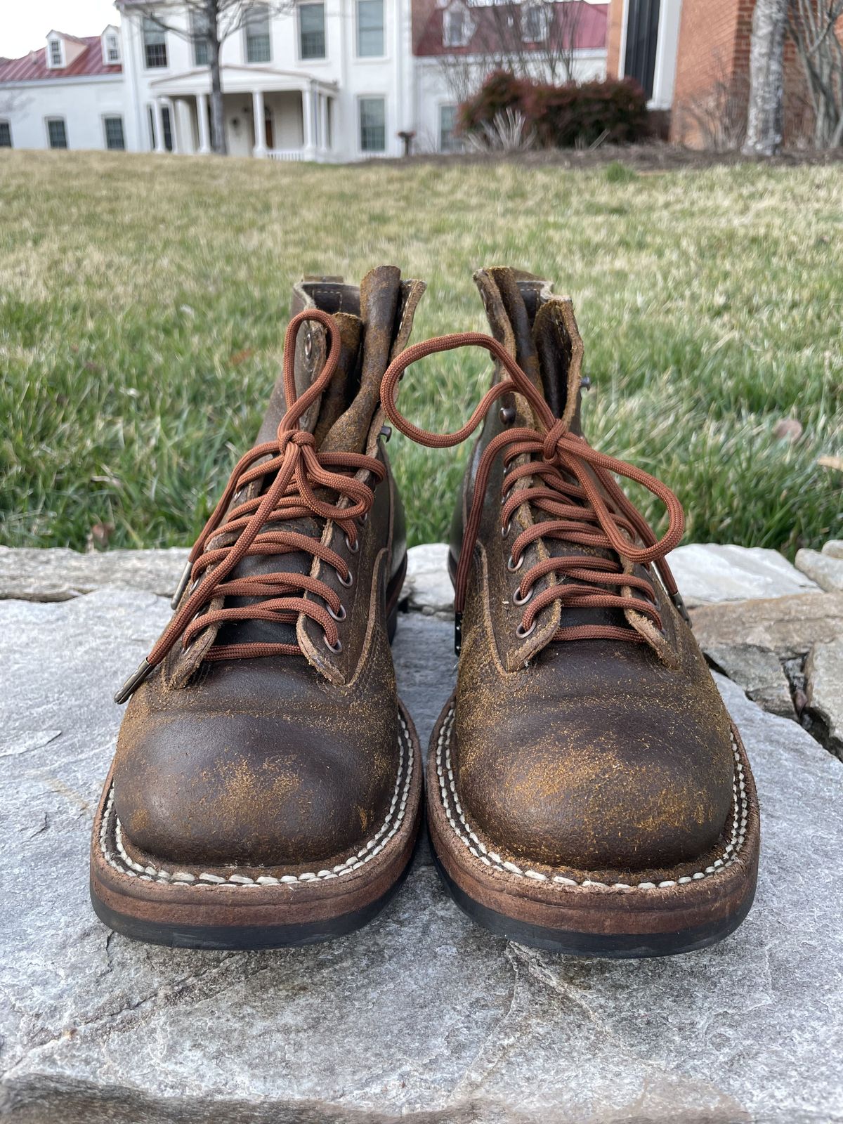 Photo by patinathunderdome on March 5, 2022 of the White's 350 Cutter in Horween Cinnamon Waxed Flesh.