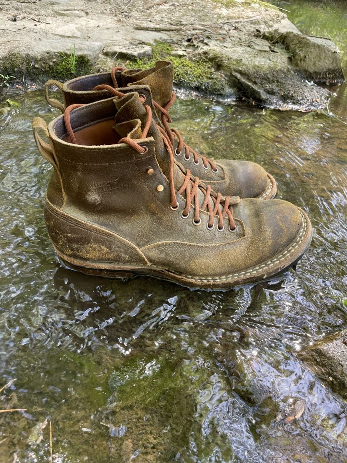 Photo by patinathunderdome on May 5, 2022 of the White's 350 Cutter in Horween Cinnamon Waxed Flesh.