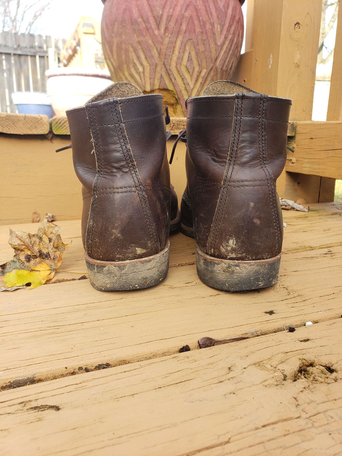 Photo by patinathunderdome on December 1, 2021 of the Red Wing Merchant in S.B. Foot Ebony Harness.