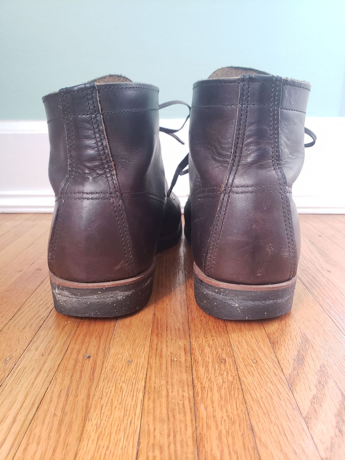Photo by patinathunderdome on February 1, 2022 of the Red Wing Merchant in S.B. Foot Ebony Harness.