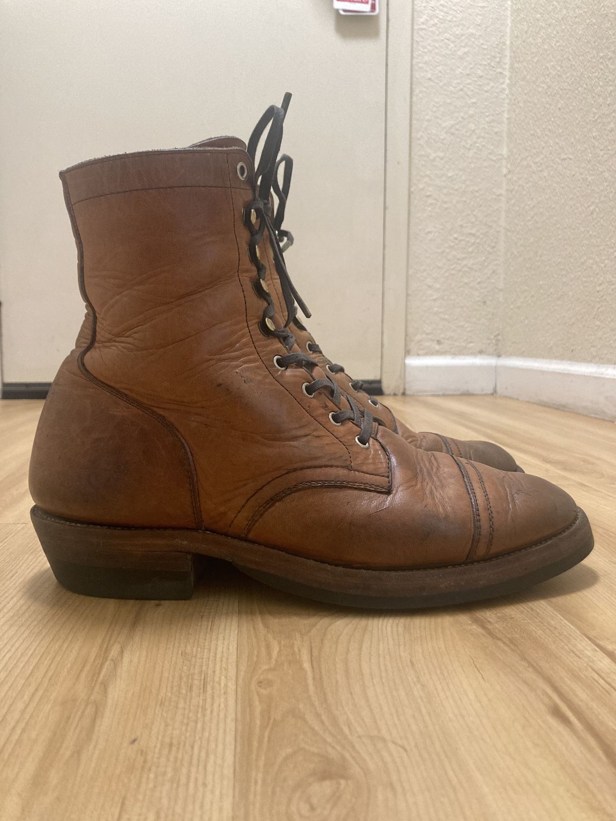 Photo by patinathunderdome on December 5, 2021 of the Imperium Radical in Horween English Tan Dublin.