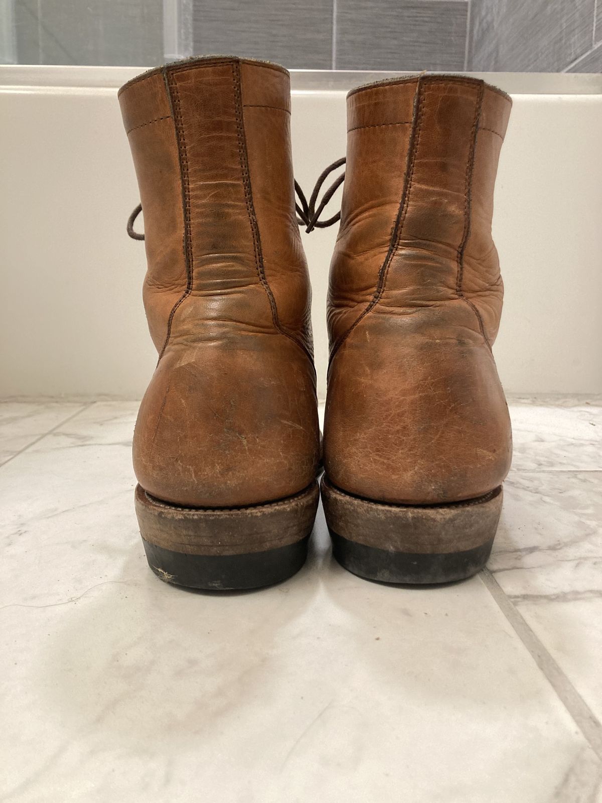 Photo by patinathunderdome on February 6, 2022 of the Imperium Radical in Horween English Tan Dublin.