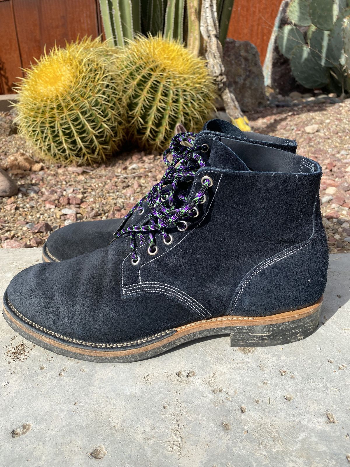Photo by patinathunderdome on December 5, 2021 of the Viberg Boondocker in Horween Petrol Chamois Roughout.