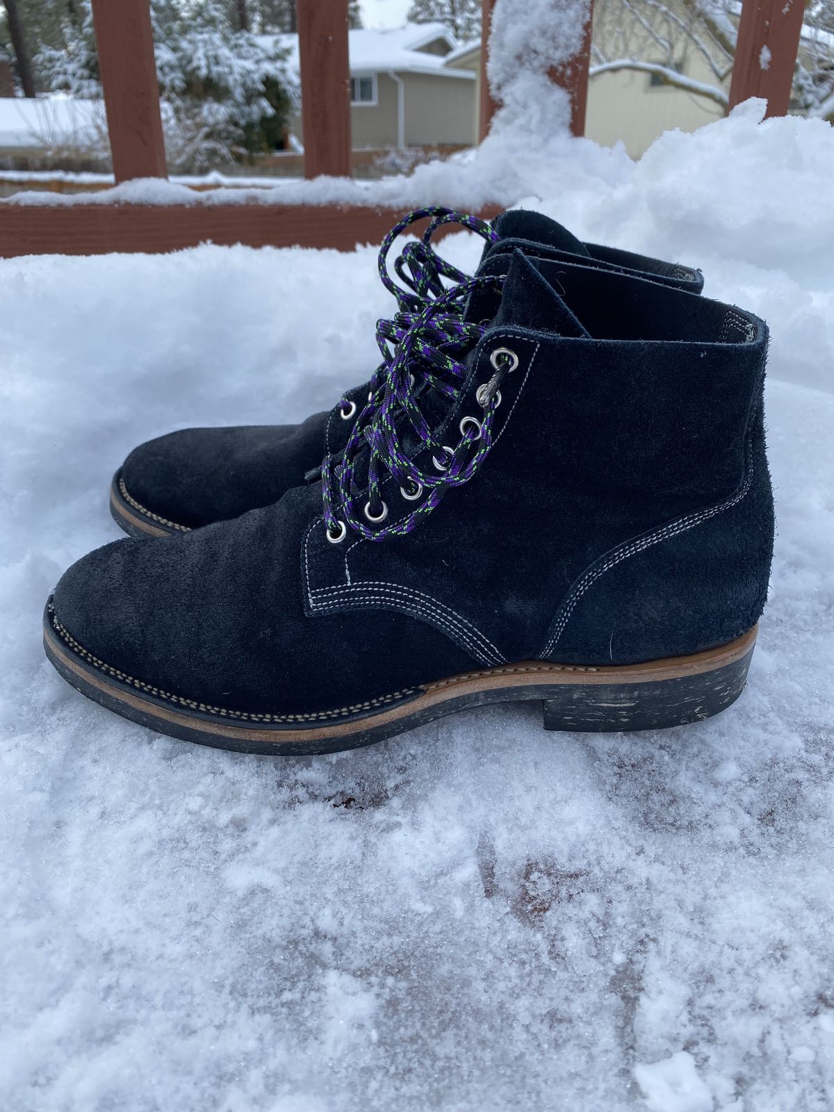 Photo by patinathunderdome on January 5, 2022 of the Viberg Boondocker in Horween Petrol Chamois Roughout.