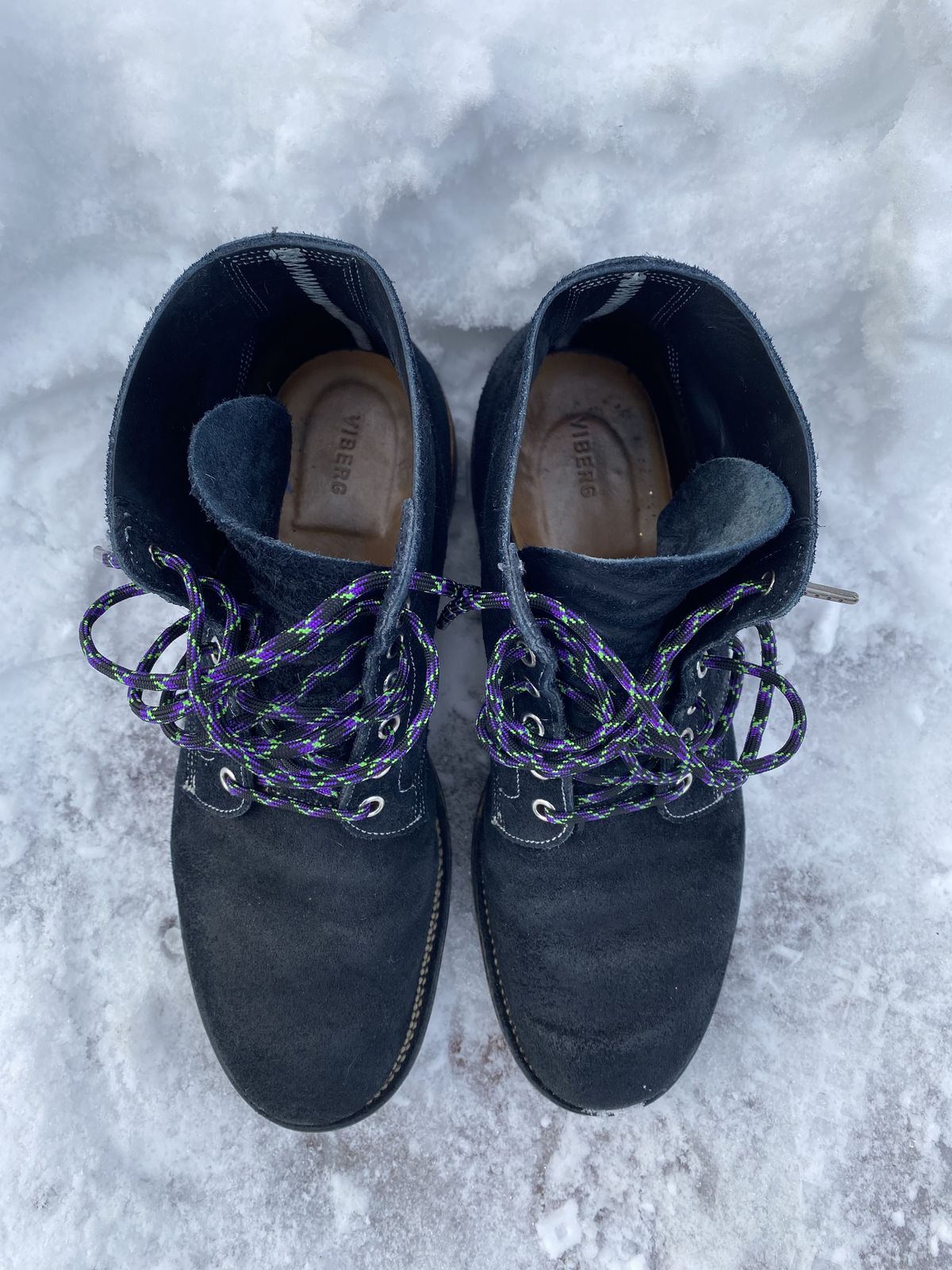 Photo by patinathunderdome on January 5, 2022 of the Viberg Boondocker in Horween Petrol Chamois Roughout.