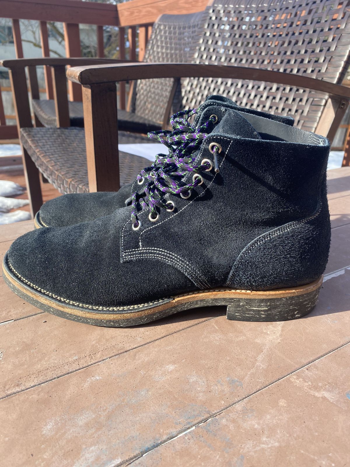 Photo by patinathunderdome on February 5, 2022 of the Viberg Boondocker in Horween Petrol Chamois Roughout.