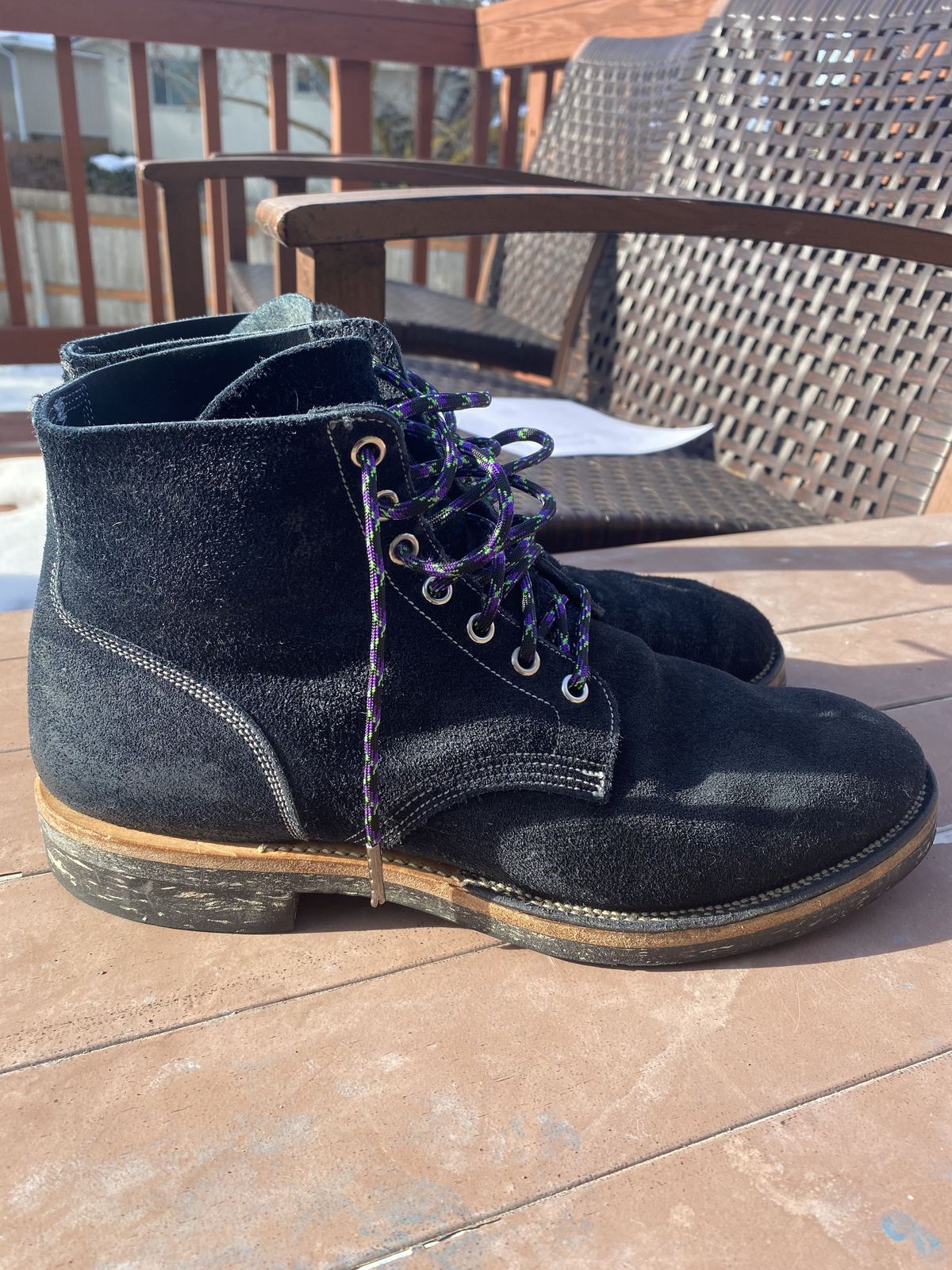 Photo by patinathunderdome on February 5, 2022 of the Viberg Boondocker in Horween Petrol Chamois Roughout.