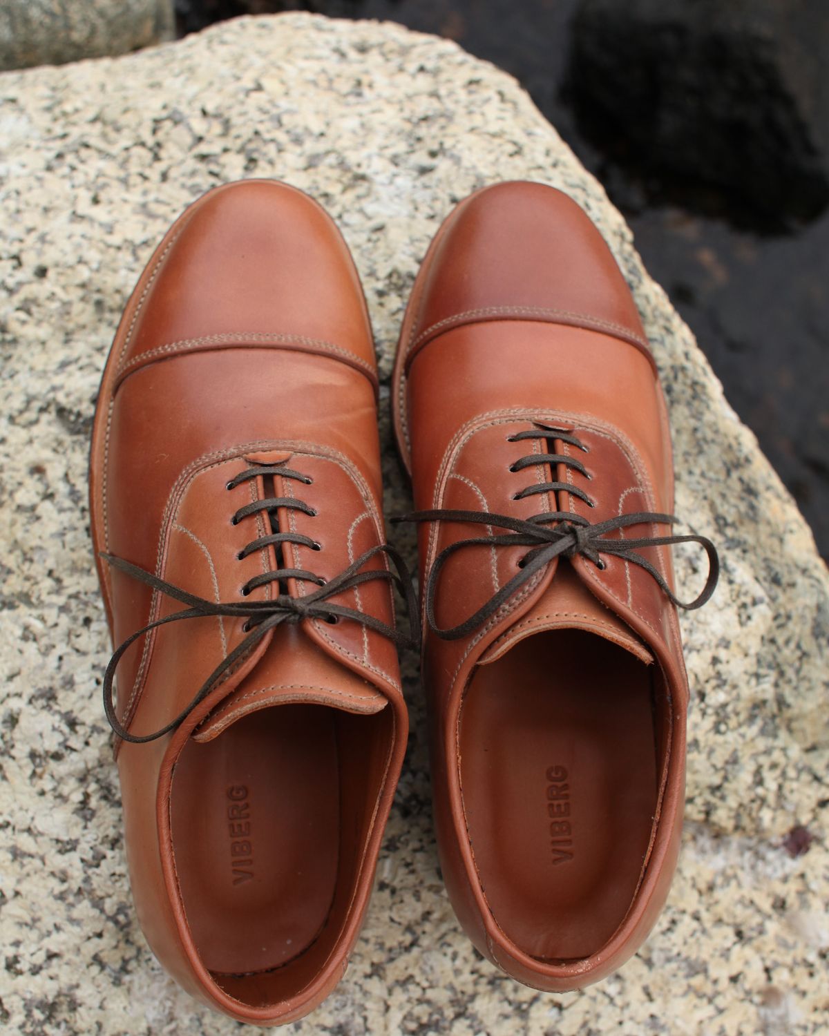 Photo by patinathunderdome on October 5, 2021 of the Viberg Bastion Oxford in Horween Natural Shell Cordovan.