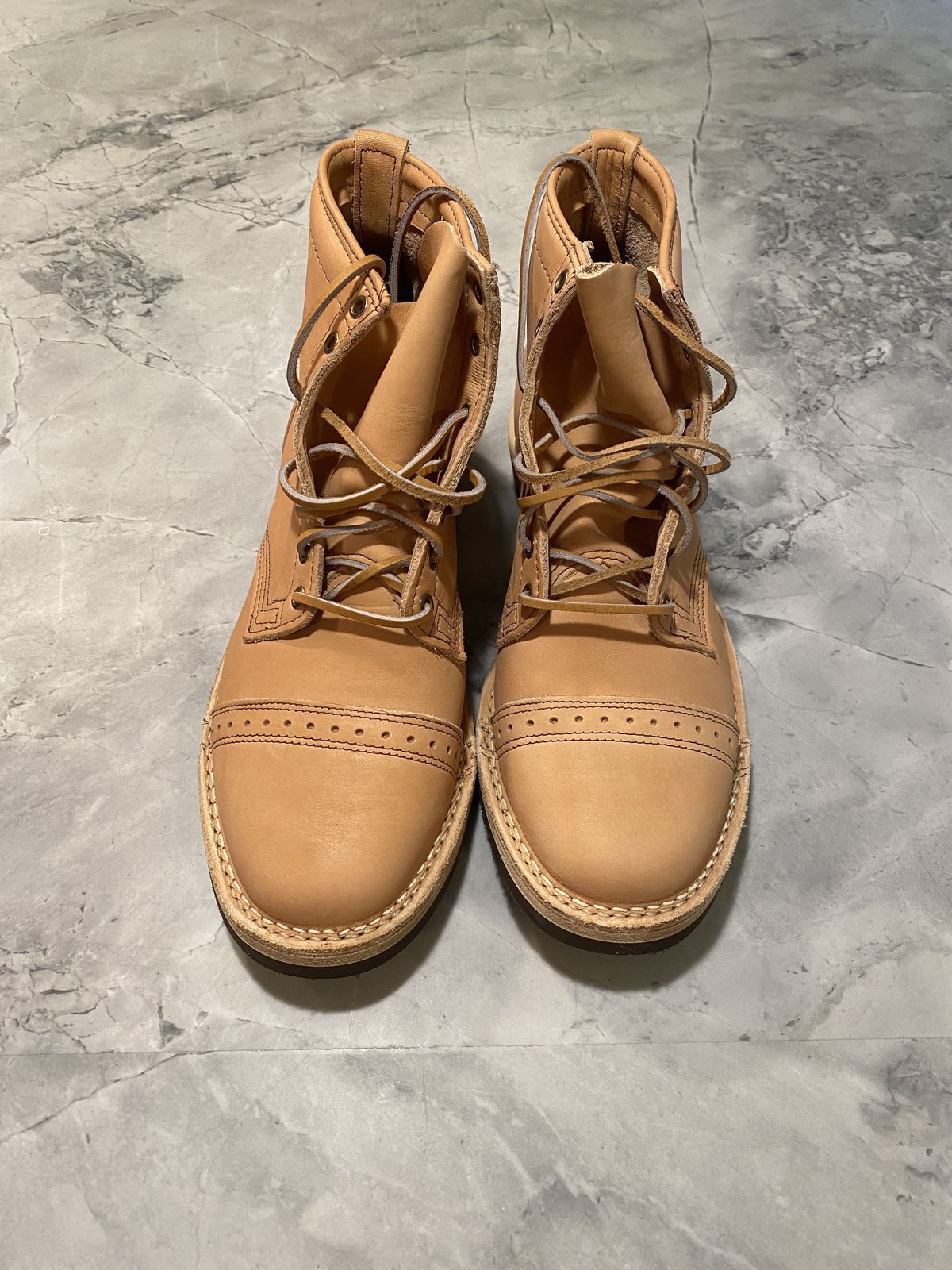 Photo by patinathunderdome on October 1, 2021 of the Wesco Hendrik in Horween Natural Essex.