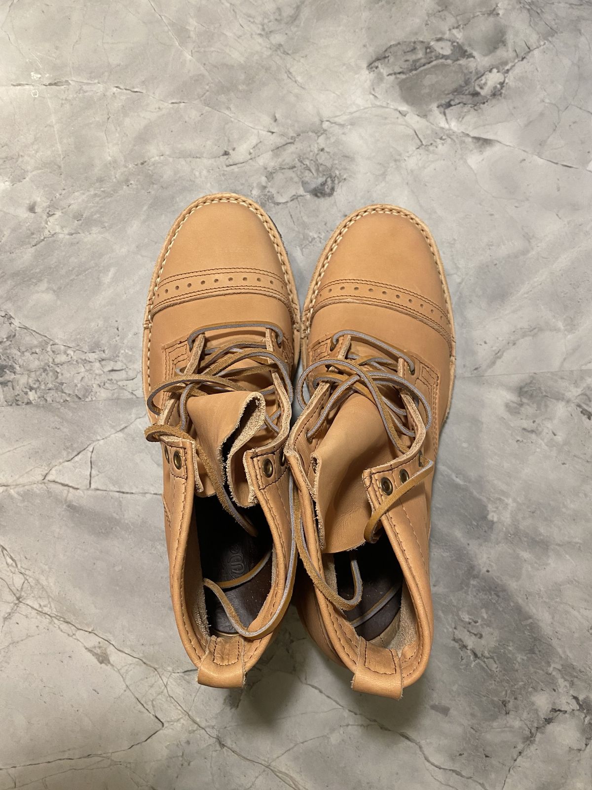 Photo by patinathunderdome on October 1, 2021 of the Wesco Hendrik in Horween Natural Essex.