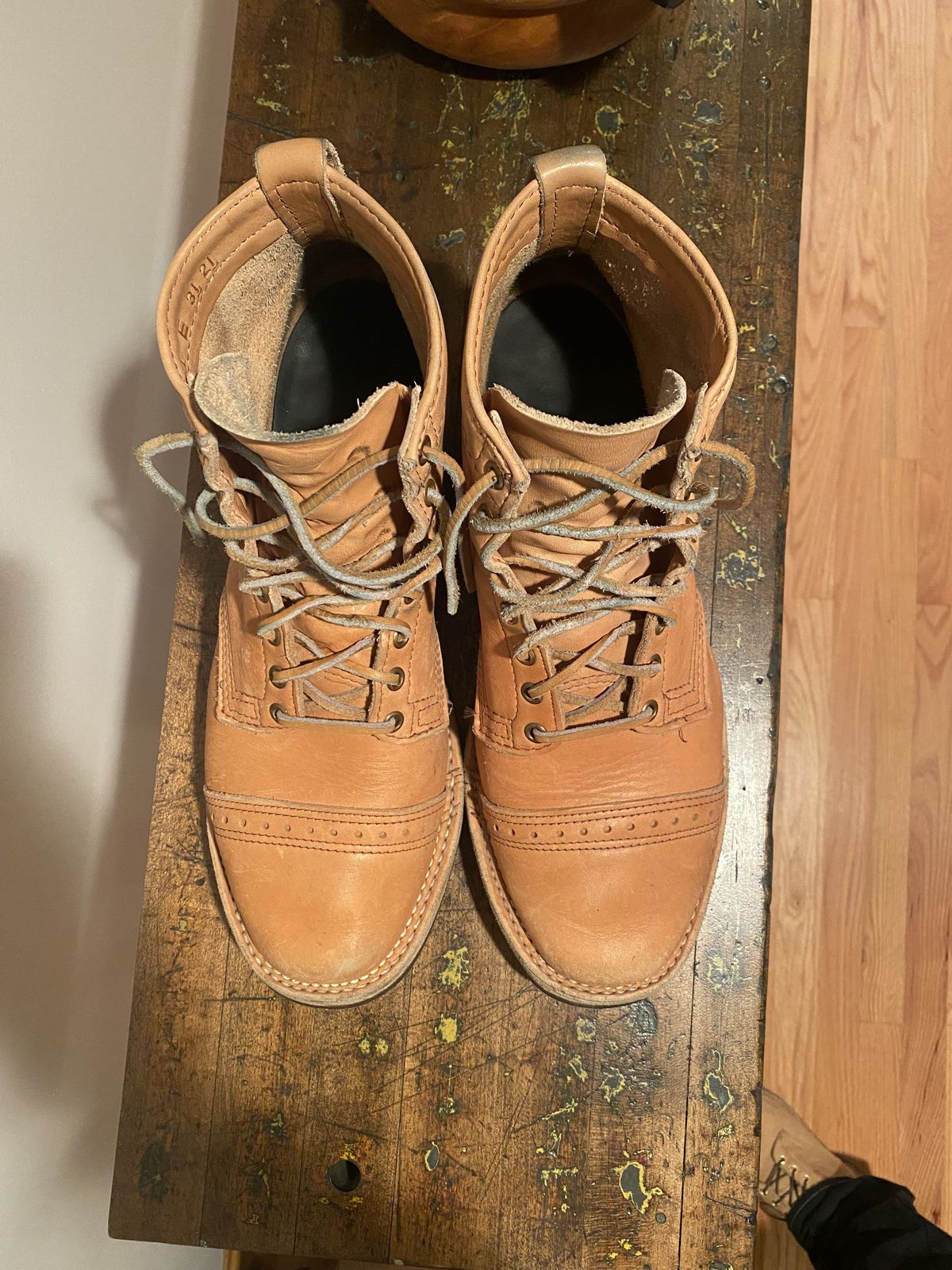 Photo by patinathunderdome on December 1, 2021 of the Wesco Hendrik in Horween Natural Essex.