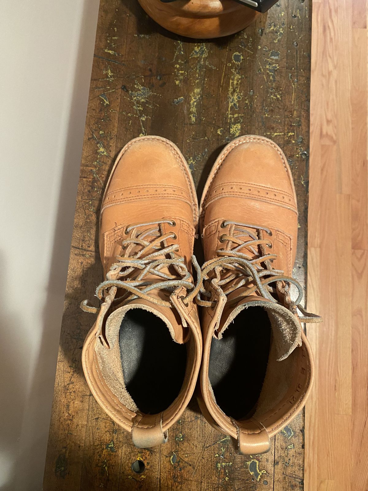 Photo by patinathunderdome on December 1, 2021 of the Wesco Hendrik in Horween Natural Essex.