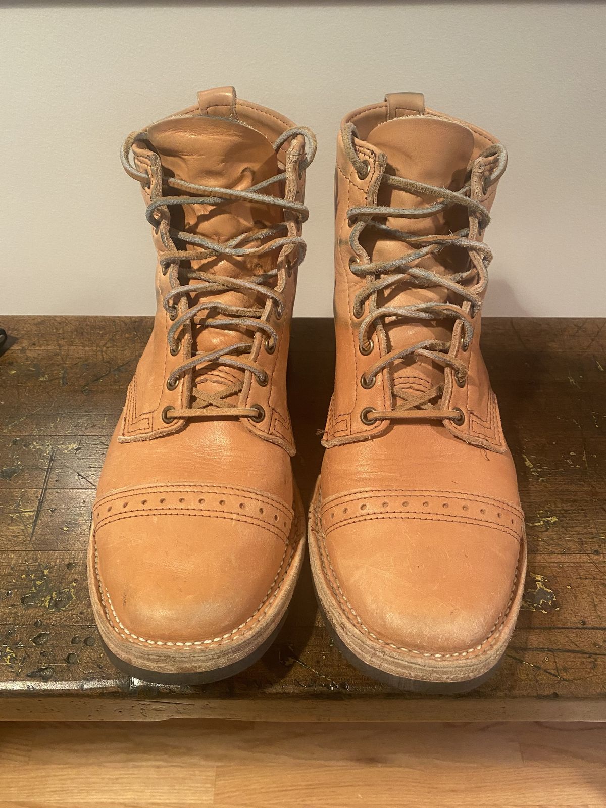 Photo by patinathunderdome on December 1, 2021 of the Wesco Hendrik in Horween Natural Essex.