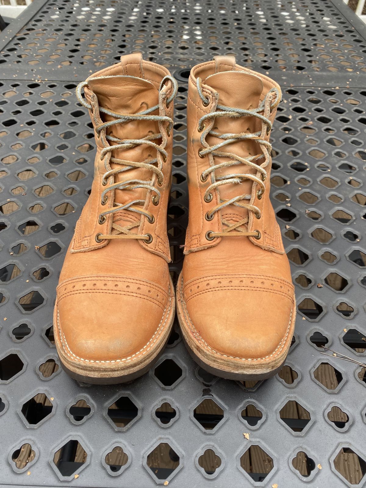 Photo by patinathunderdome on January 3, 2022 of the Wesco Hendrik in Horween Natural Essex.