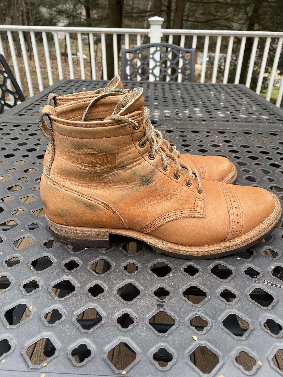 Photo by patinathunderdome on January 3, 2022 of the Wesco Hendrik in Horween Natural Essex.