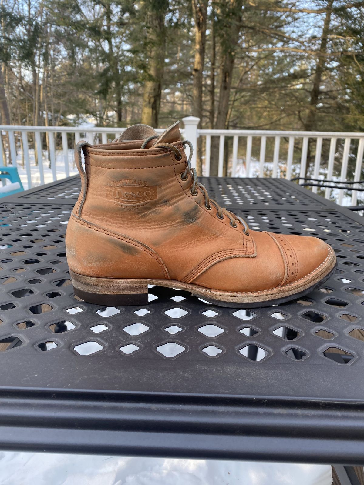 Photo by patinathunderdome on March 1, 2022 of the Wesco Hendrik in Horween Natural Essex.