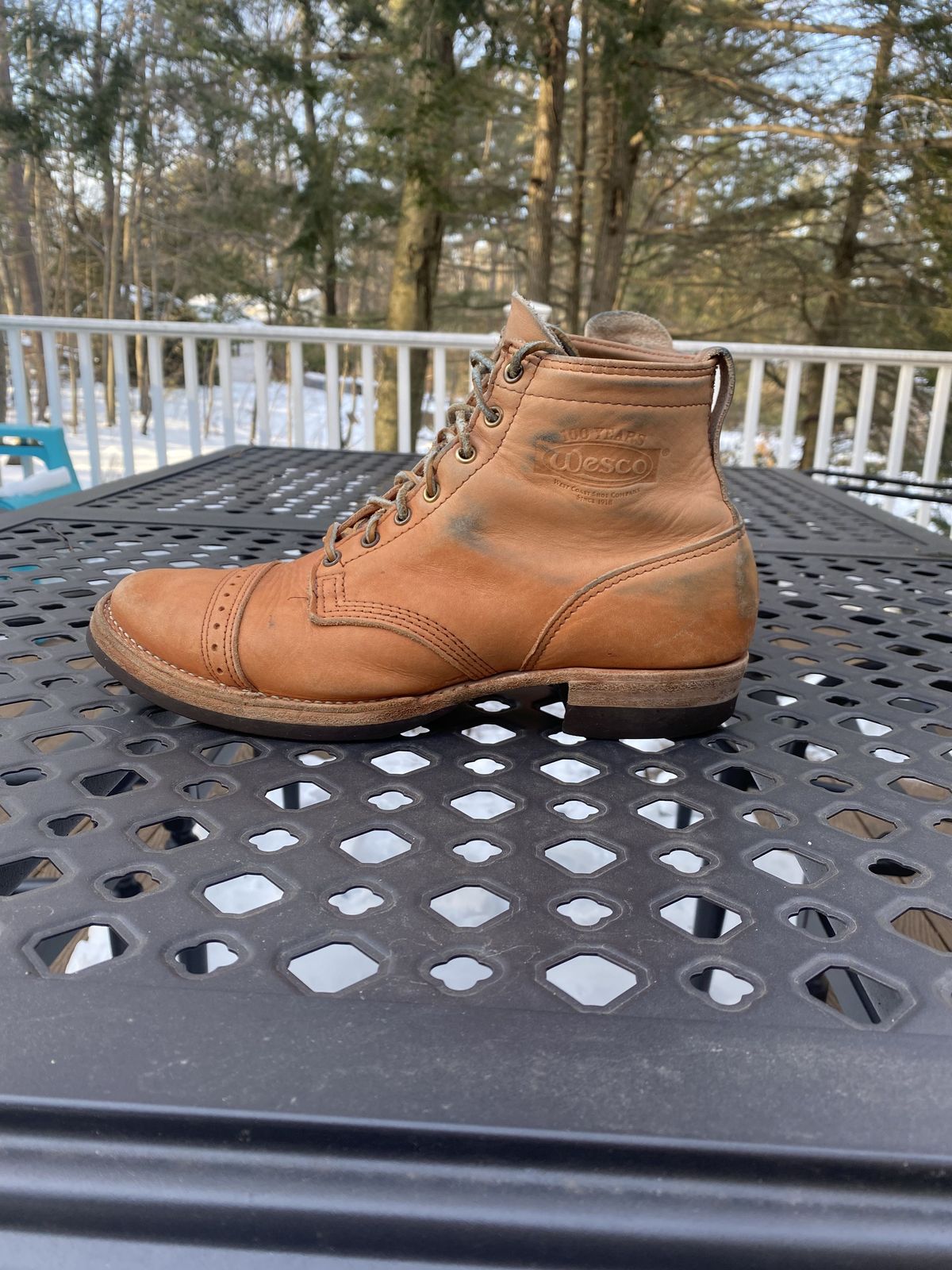 Photo by patinathunderdome on March 1, 2022 of the Wesco Hendrik in Horween Natural Essex.