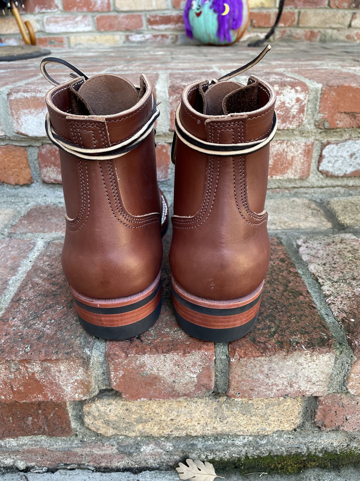 Photo by patinathunderdome on November 1, 2021 of the Nicks Americana in Wickett & Craig Medium Brown English Bridle.