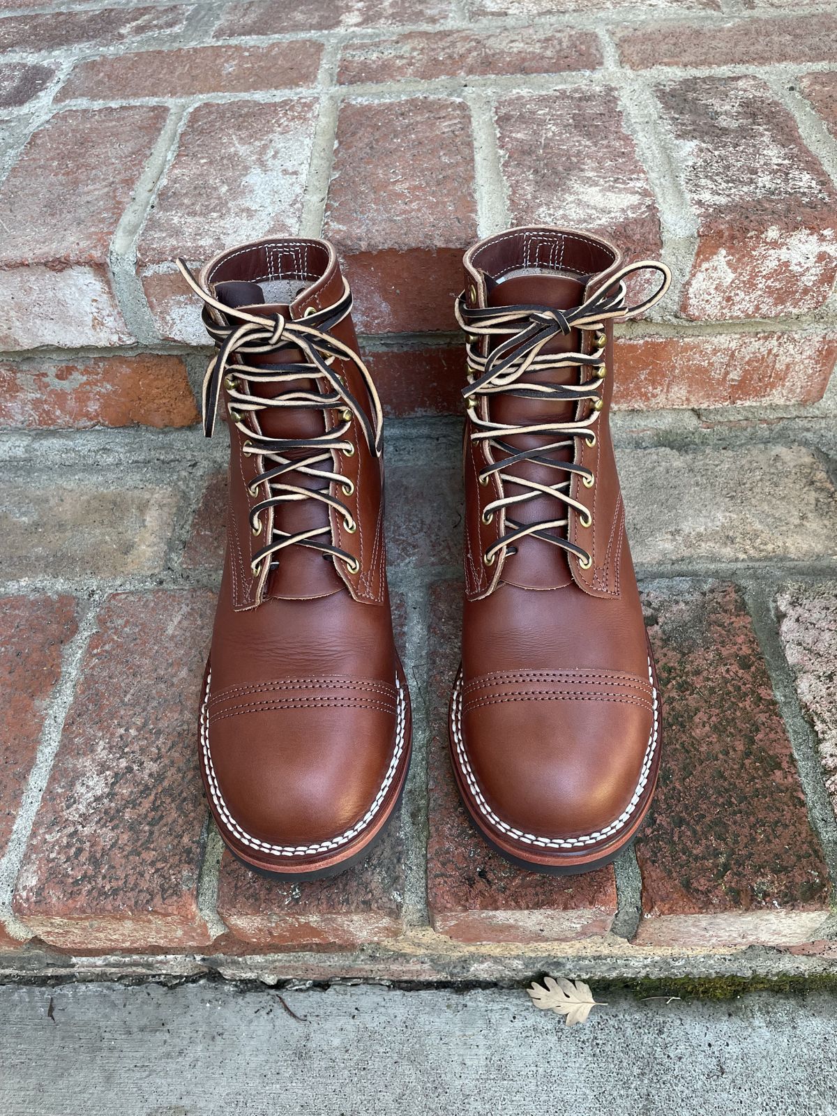 Photo by patinathunderdome on November 1, 2021 of the Nicks Americana in Wickett & Craig Medium Brown English Bridle.