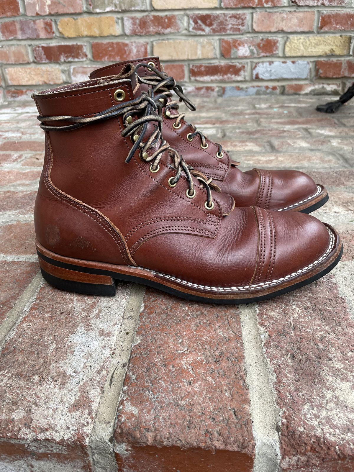 Photo by patinathunderdome on December 3, 2021 of the Nicks Americana in Wickett & Craig Medium Brown English Bridle.