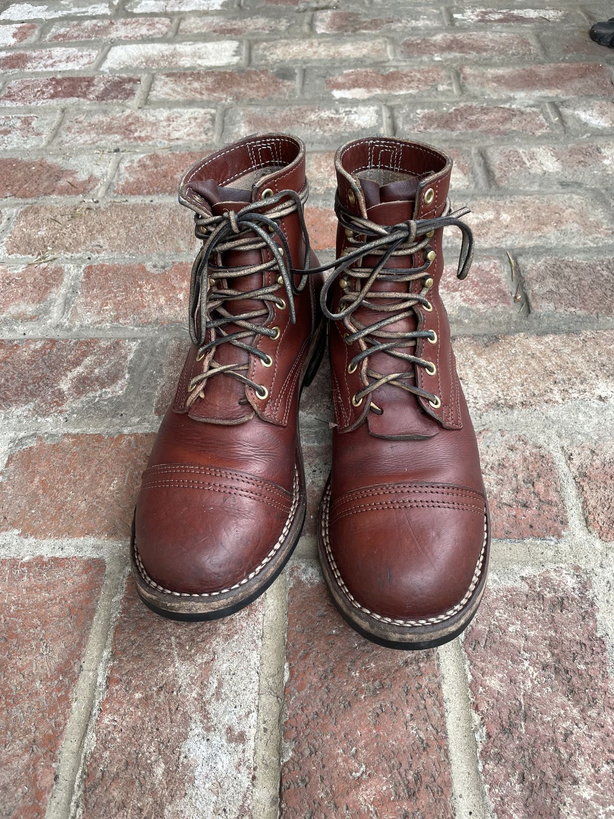 Photo by patinathunderdome on January 6, 2022 of the Nicks Americana in Wickett & Craig Medium Brown English Bridle.