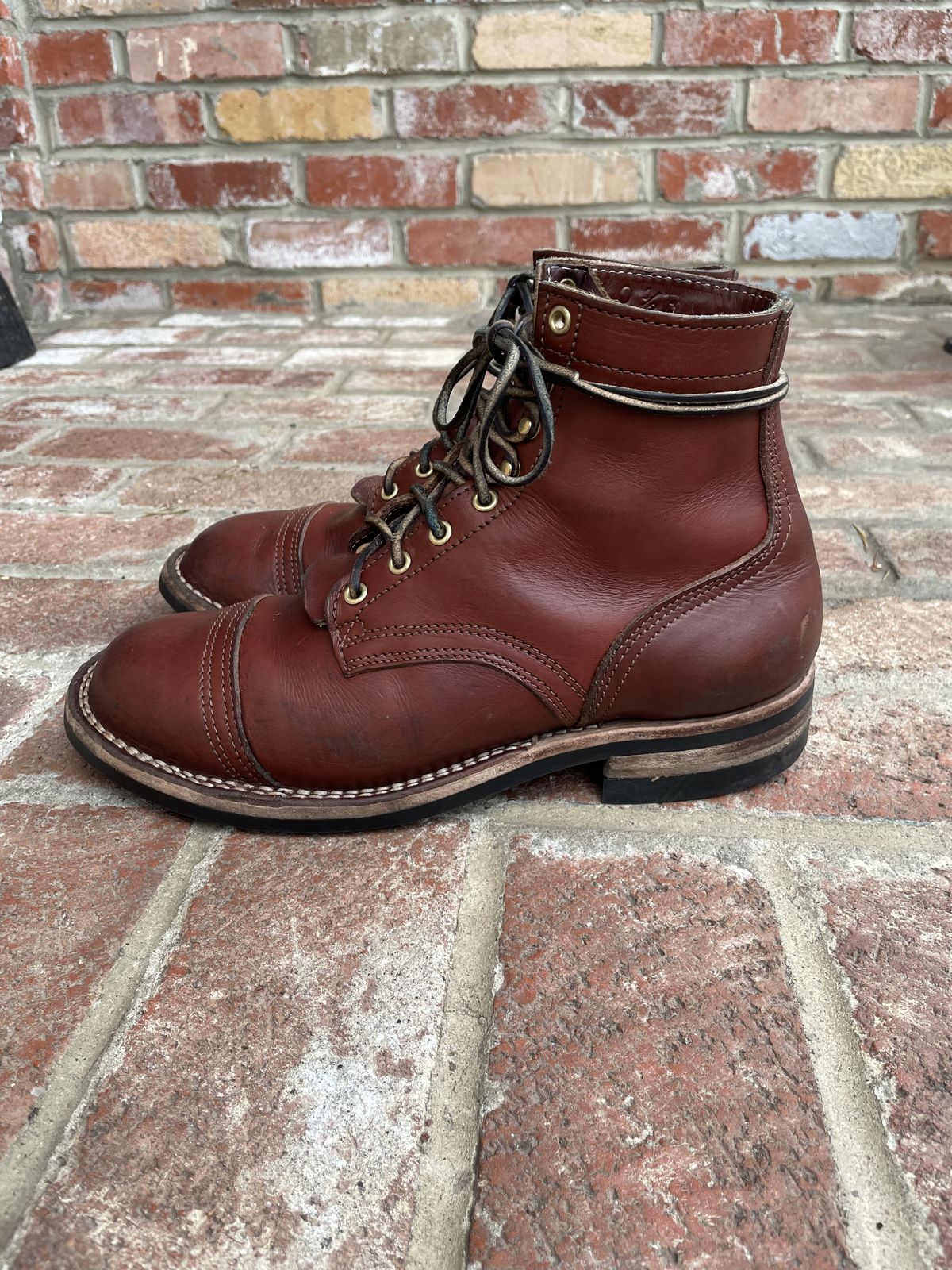 Photo by patinathunderdome on January 6, 2022 of the Nicks Americana in Wickett & Craig Medium Brown English Bridle.
